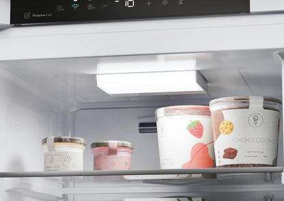 CANDY BI CMT5518EVWF|37900605|Congelatore monoporta 177 cm TOTAL NO FROST; classe energetica E, 220l