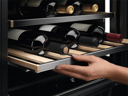 Electrolux BI   EWUS040B8B   | Cantina vino SingleZone - H818, W 595; Capacita' totale 40 bottiglie