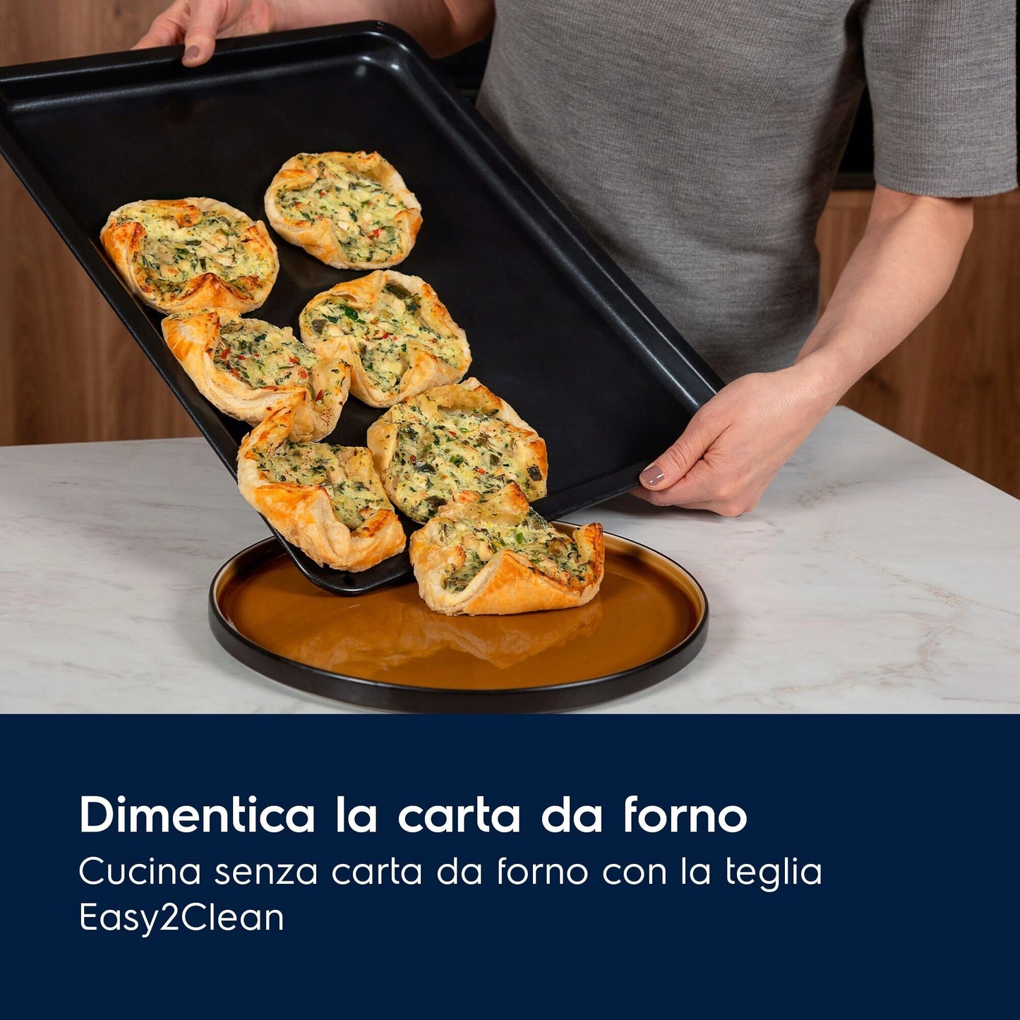 Electrolux BI   E9OOAF11   | TEGLIA easy to clean (per cuocere senza olio o carta fa forno)