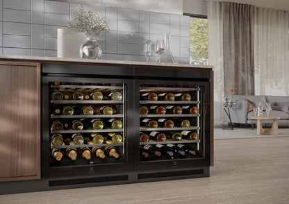 Electrolux BI   EWUS040B8B   | Cantina vino SingleZone - H818, W 595; Capacita' totale 40 bottiglie