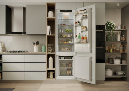 CANDY BI CNBQT3519EW|34901737|Combi 193cm Total no frost, classe energetica E, 281lt, 33db, controll