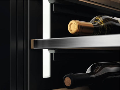 Electrolux BI   EWUS018B7B   | Cantina vino SingleZone - H818, W295 ; Capacita' totale 18 bottiglie