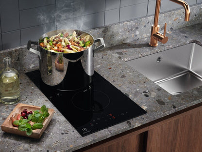 Electrolux BI   LHR3233CK   | Piano Elettrico in vetroceramica Domino, Assorbimento massimo 2,9 kW,