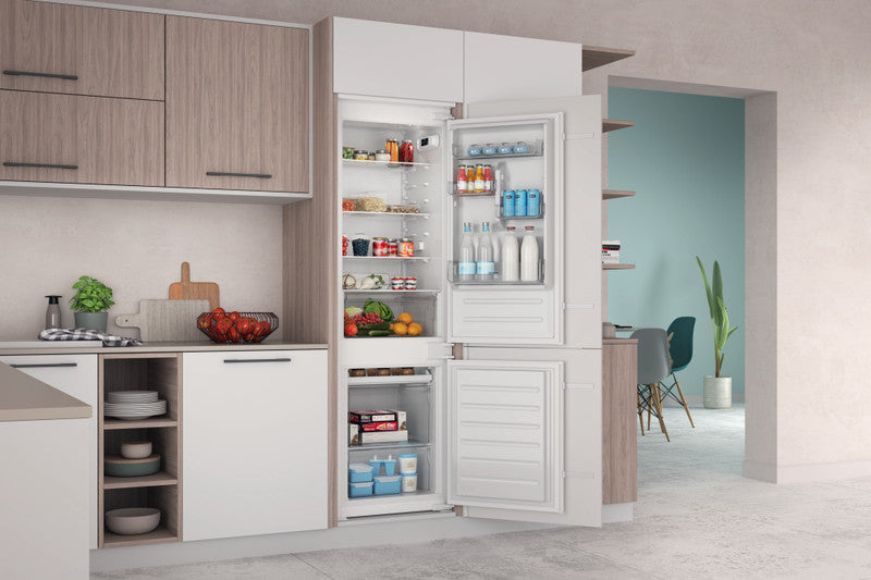INDESIT INCASSO INC18D021A1 | FRIGORIFERI INCASSO | FRIGORIFERI COMBINATI INCASSO | FRIGO COMBI INC.