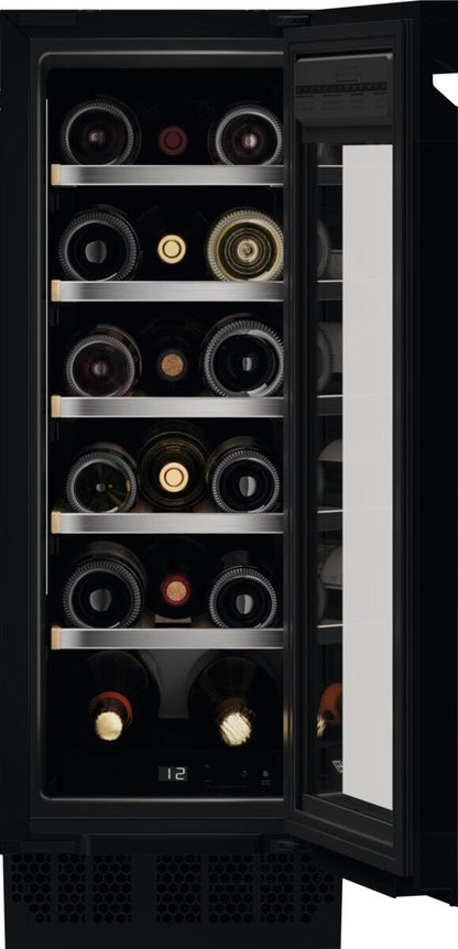Electrolux BI   EWUS018B7B   | Cantina vino SingleZone - H818, W295 ; Capacita' totale 18 bottiglie
