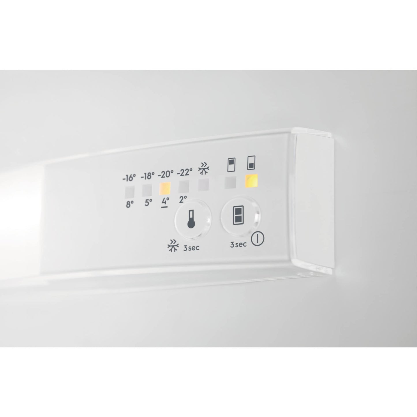 Electrolux BI   KNS5LE16S Phase-out 2026 Ottobre | FRIGOCONGELATORE COMBINATO/1572 MM/CLASSE ENERGET