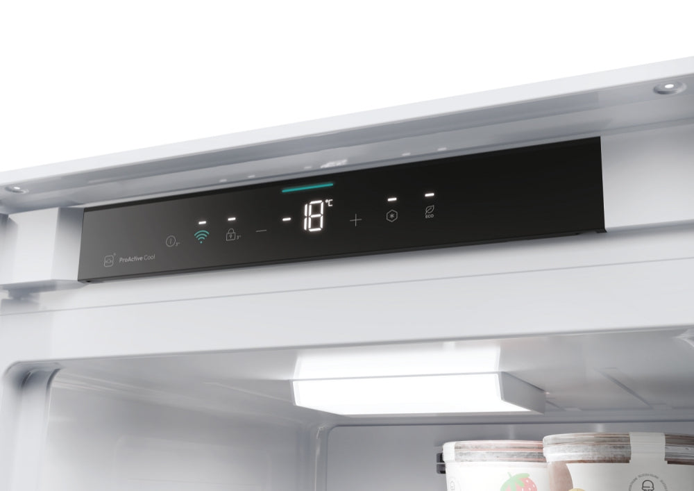 CANDY BI CMT5518EVWF|37900605|Congelatore monoporta 177 cm TOTAL NO FROST; classe energetica E, 220l