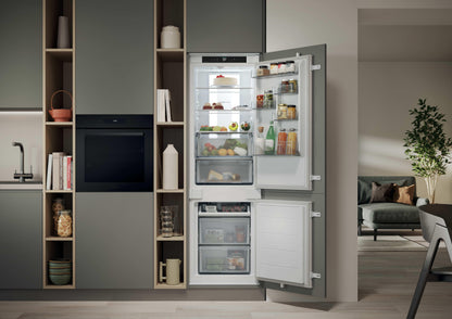 CANDY BI CNBQT5518E|34901748|Combi 177cm Total no frost, Classe Energetica E, Panorama Light; 248lt,
