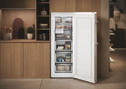 HAIER BIANCO H4F226WDH1 | CONGELATORI | CONGELATORI VERTICALI | CONG.VERTICALI 201-250LT | CONG.VERT